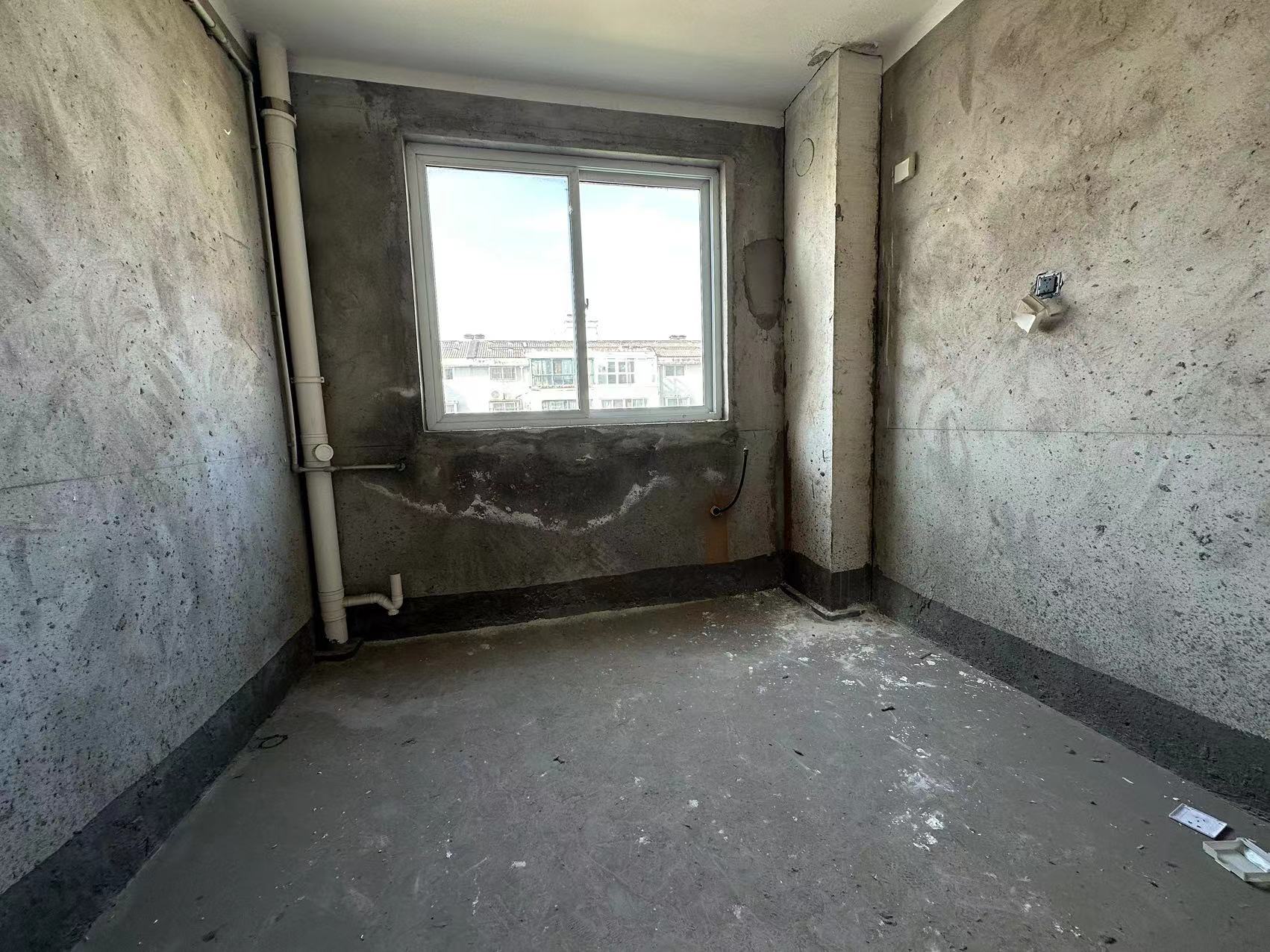 金霞东苑 4室2厅2卫 130m&sup2;