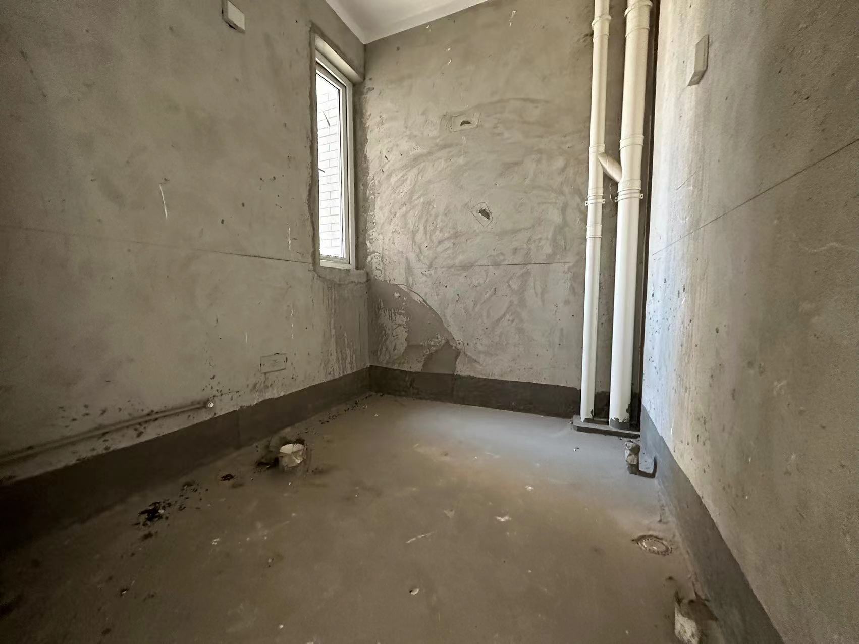 金霞东苑 4室2厅2卫 130m&sup2;