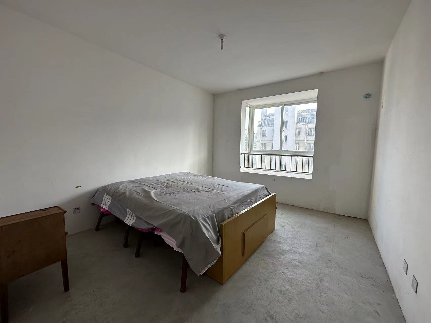 金霞东苑 3室2厅1卫 134m&sup2;