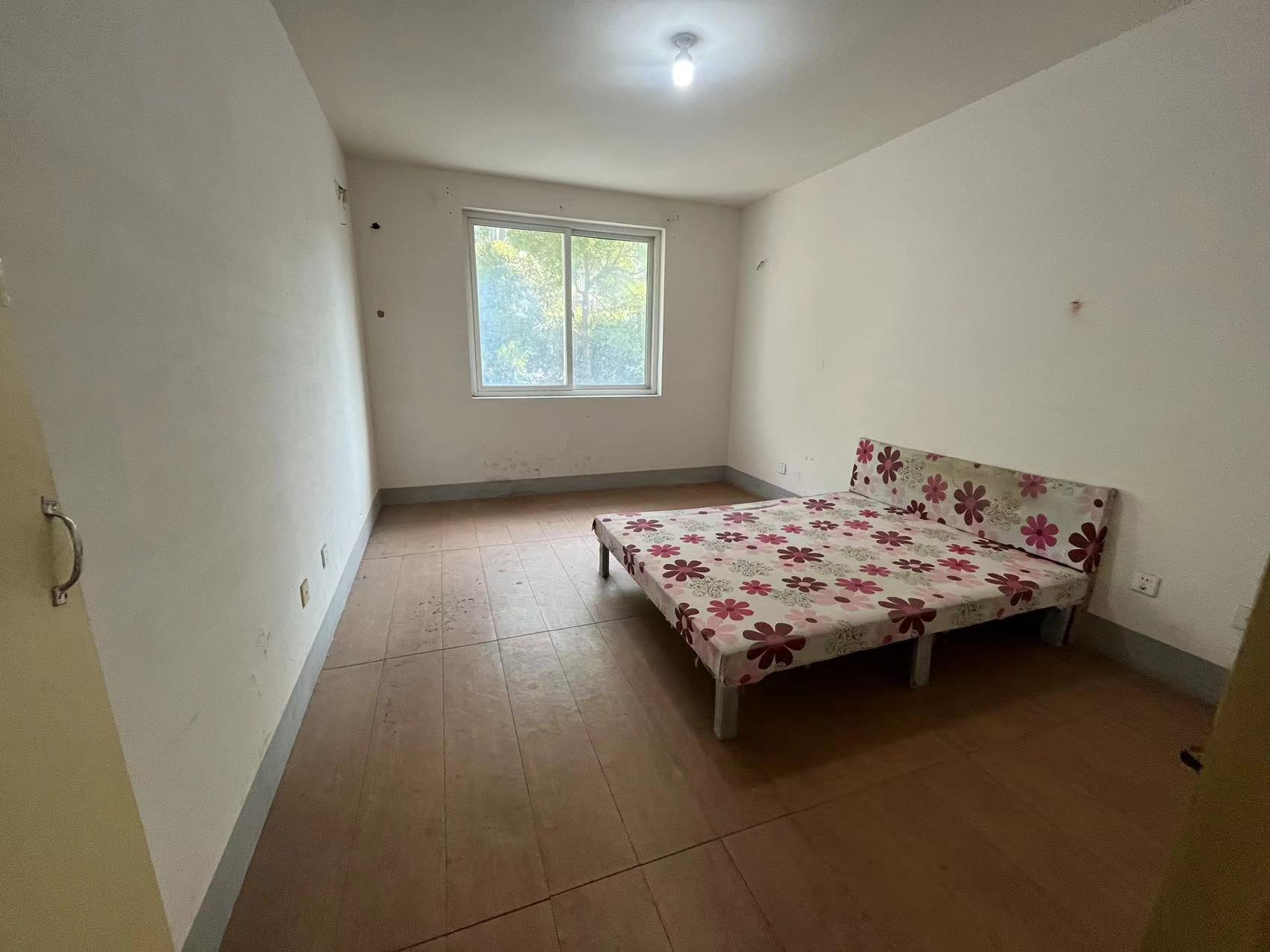 新港花苑 2室1厅1卫 85m&sup2;