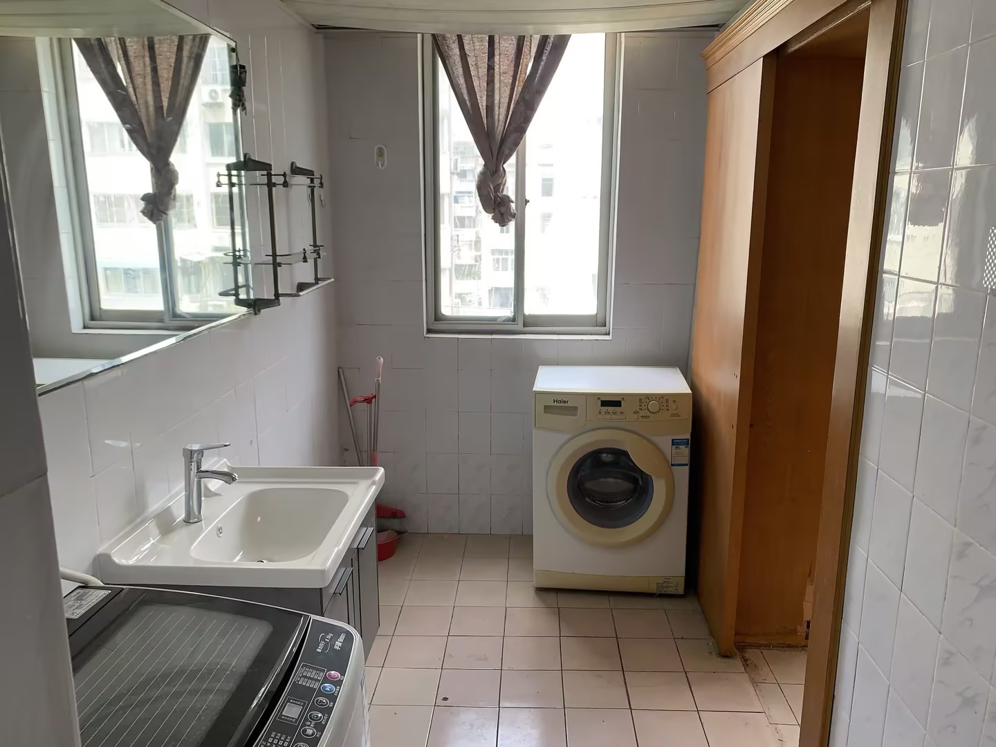 虹桥北村东区 3室2厅1卫 130m&sup2;