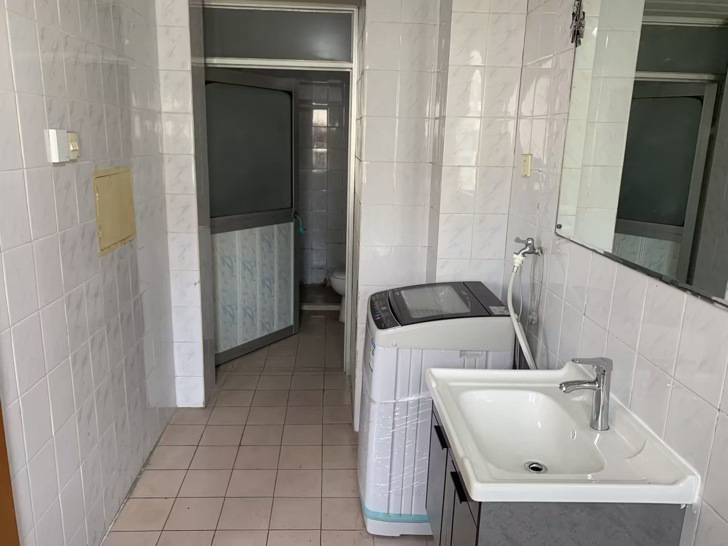 虹桥北村东区 3室2厅1卫 130m&sup2;