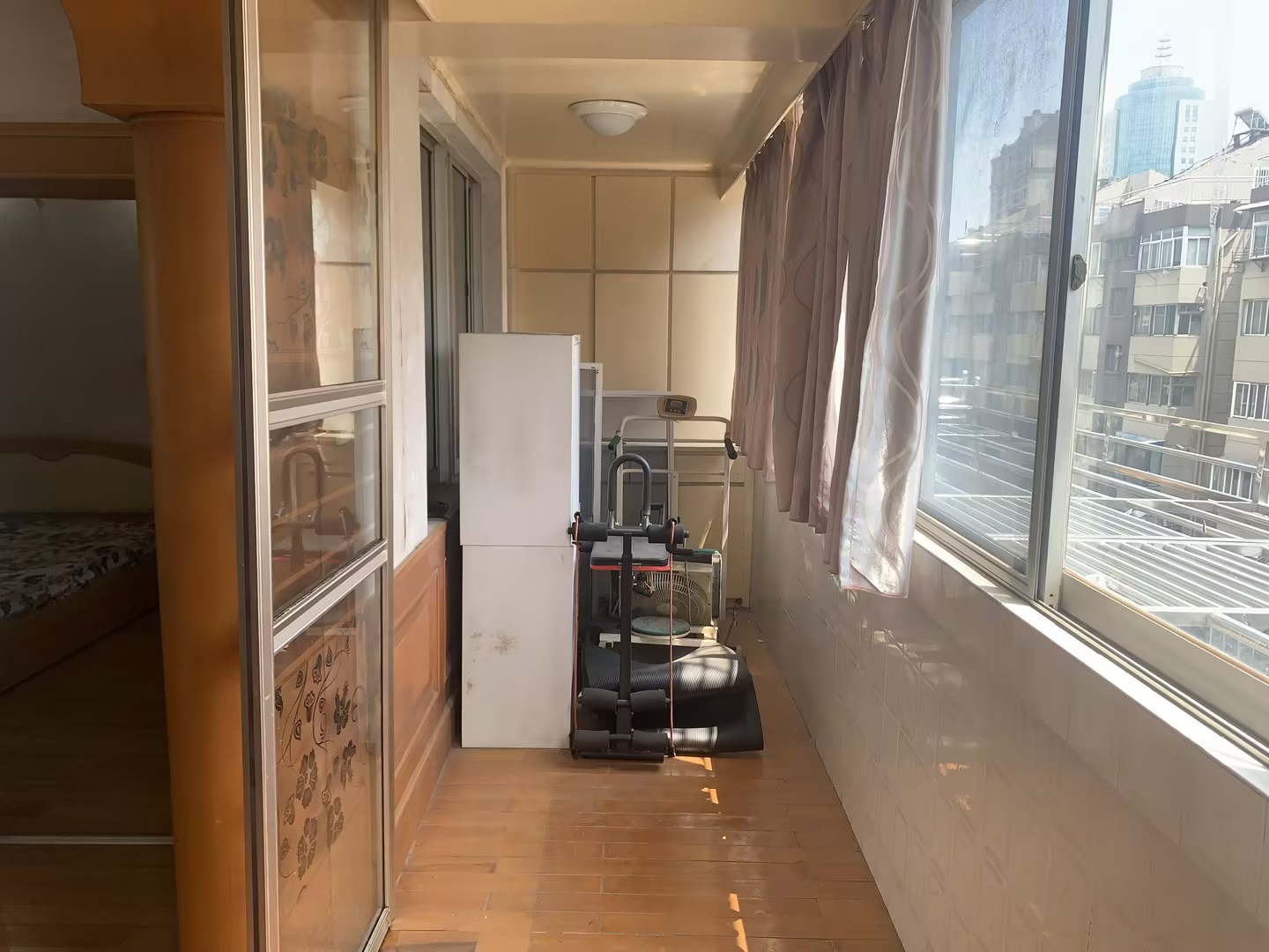 虹桥北村东区 3室2厅1卫 130m&sup2;