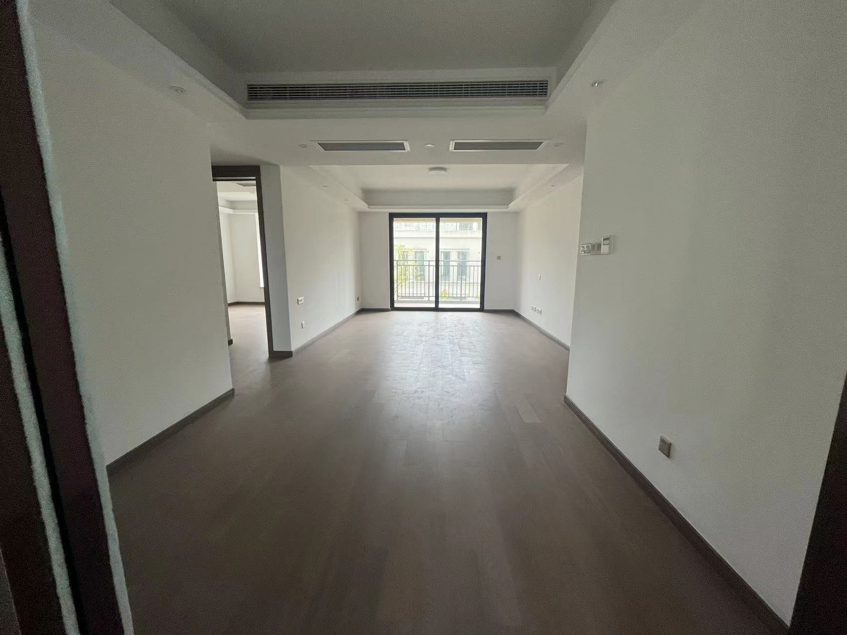 中海上东区 3室2厅2卫 127m&sup2;