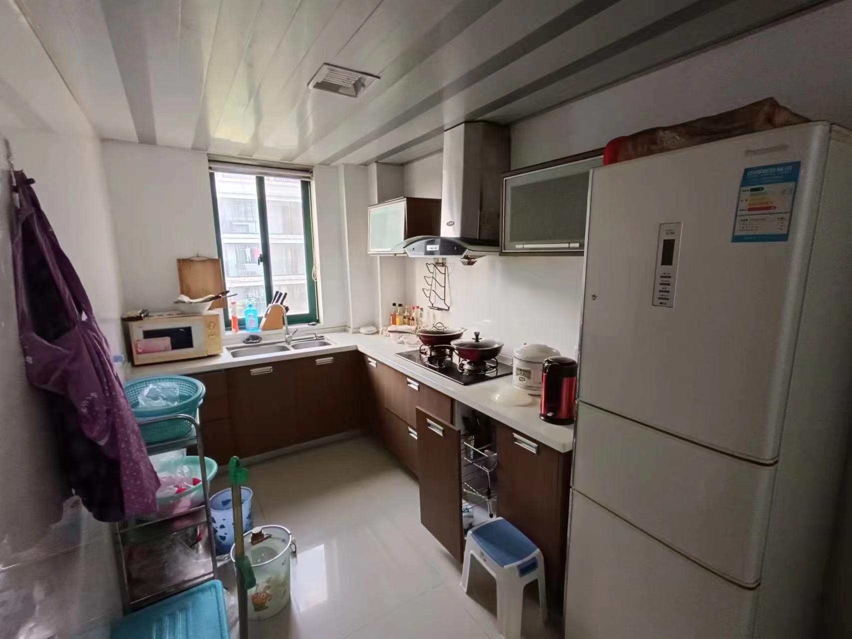 新城小区 3室2厅1卫 119.6m&sup2;