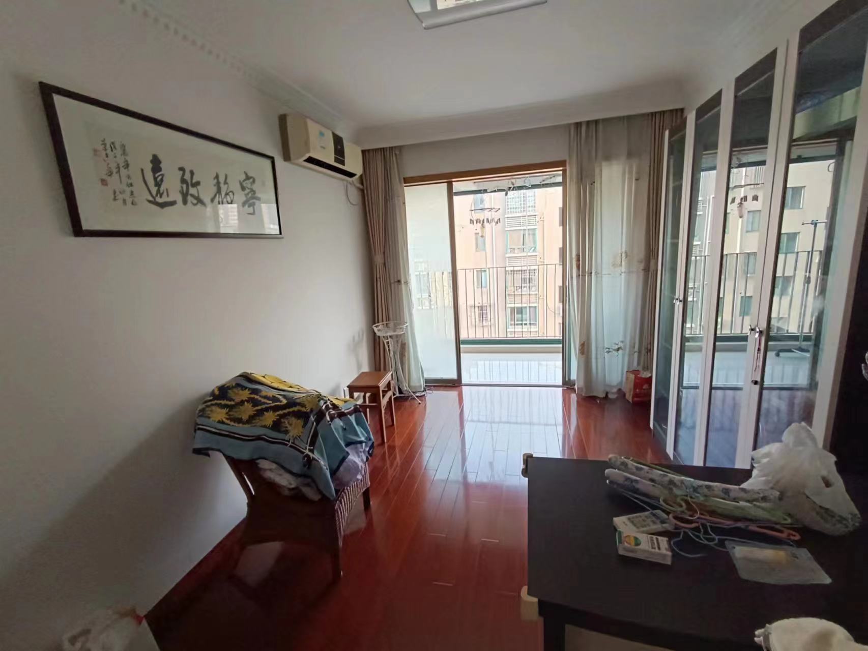 新城小区 3室2厅1卫 119.6m&sup2;