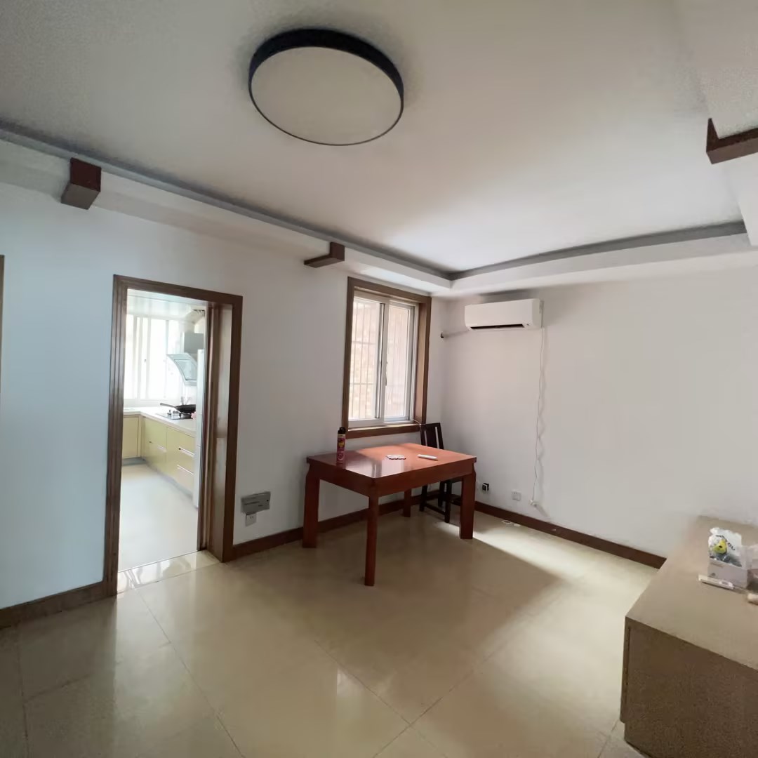 鑫乾花园 2室1厅1卫 82m&sup2;