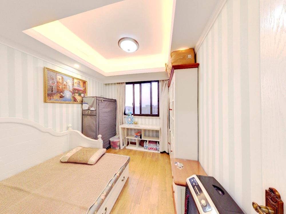 华润悦锦湾 3室2厅2卫 134m&sup2;
