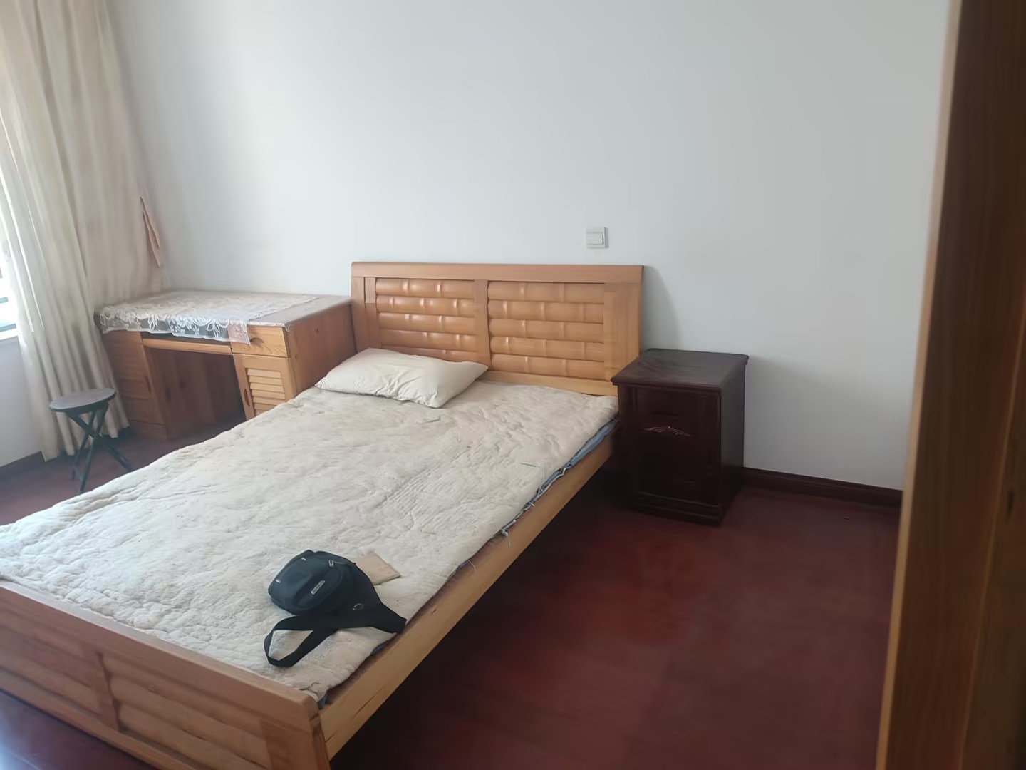 景华城 2室2厅1卫 98m&sup2;