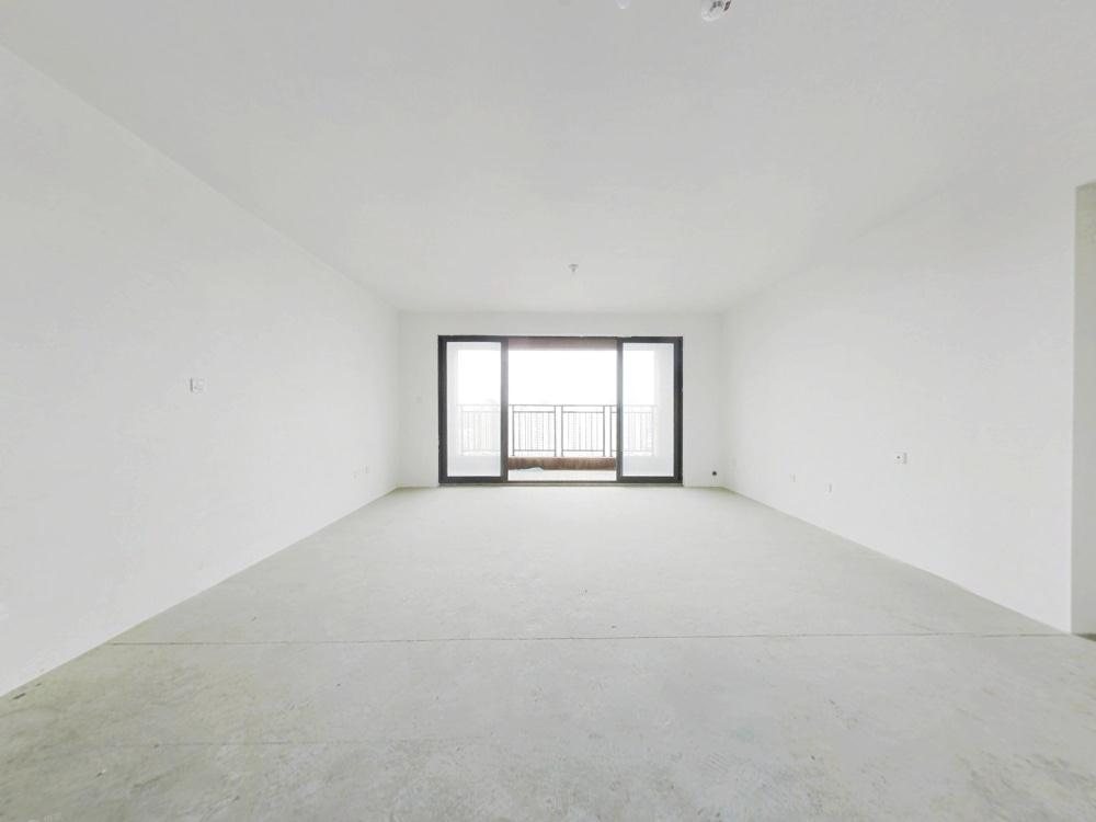 皇家花园北区 3室2厅2卫 143m&sup2;