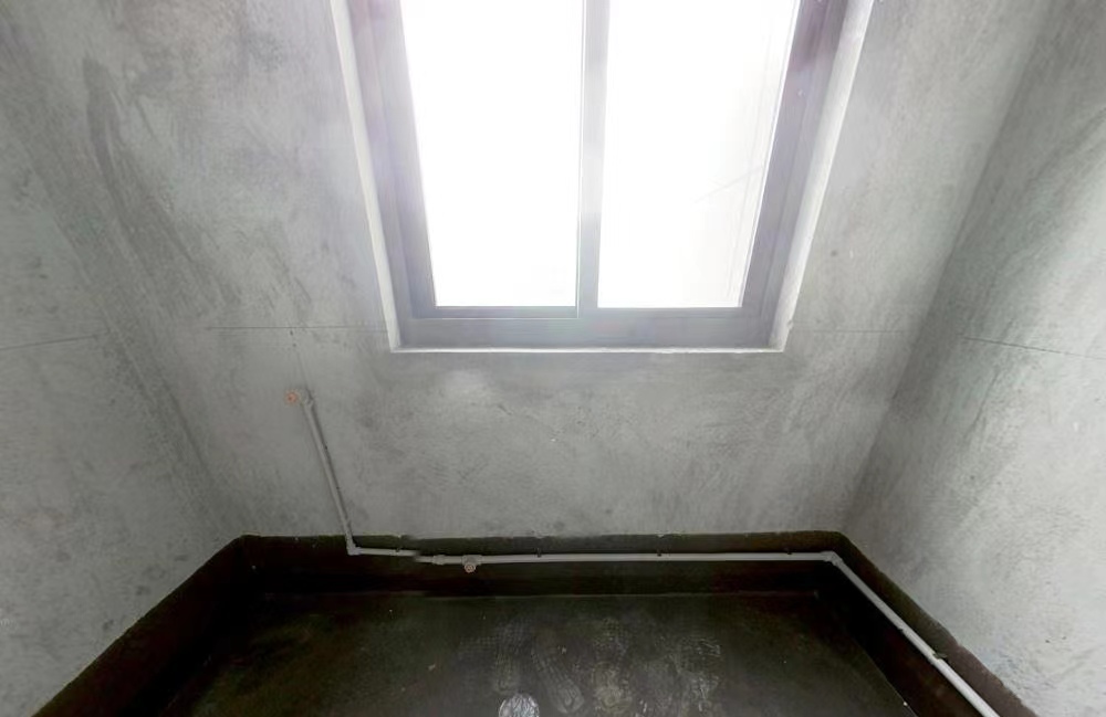 皇家花园北区 3室2厅2卫 143m&sup2;
