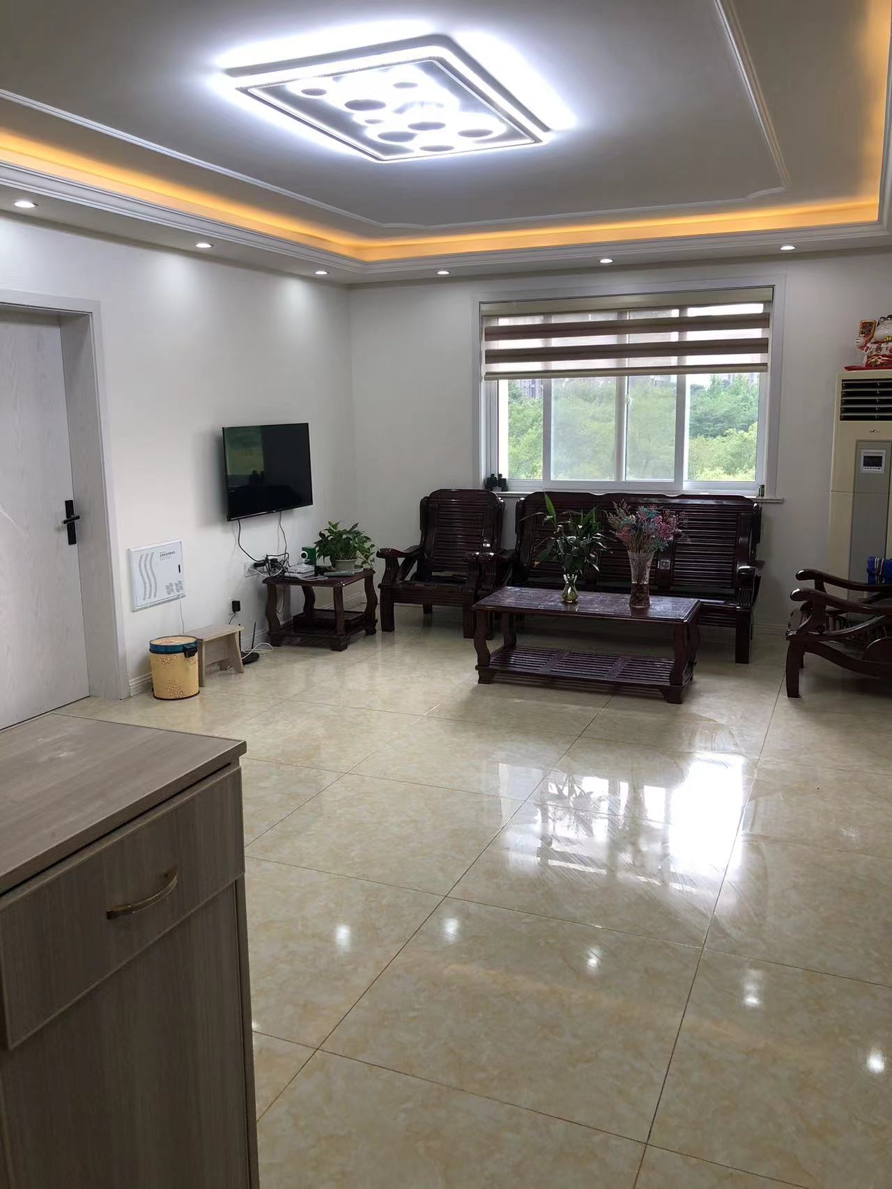 永怡东苑 3室2厅1卫 121.00m&sup2;