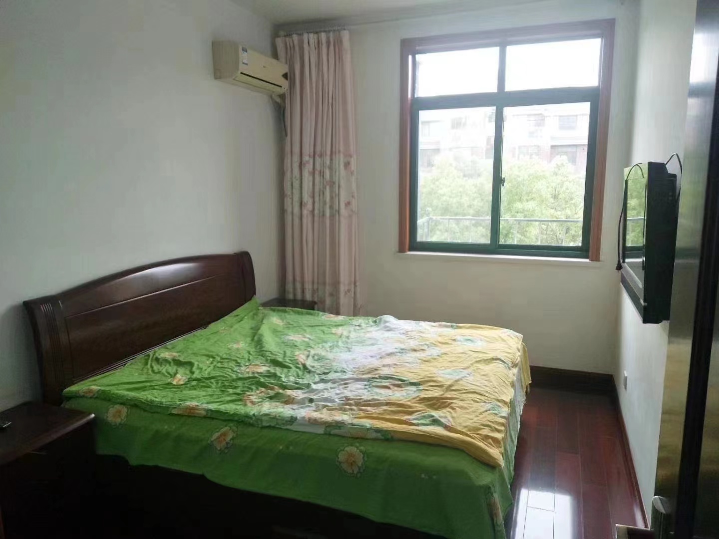 江海皇都私家花园 3室2厅1卫 121.00m&sup2;