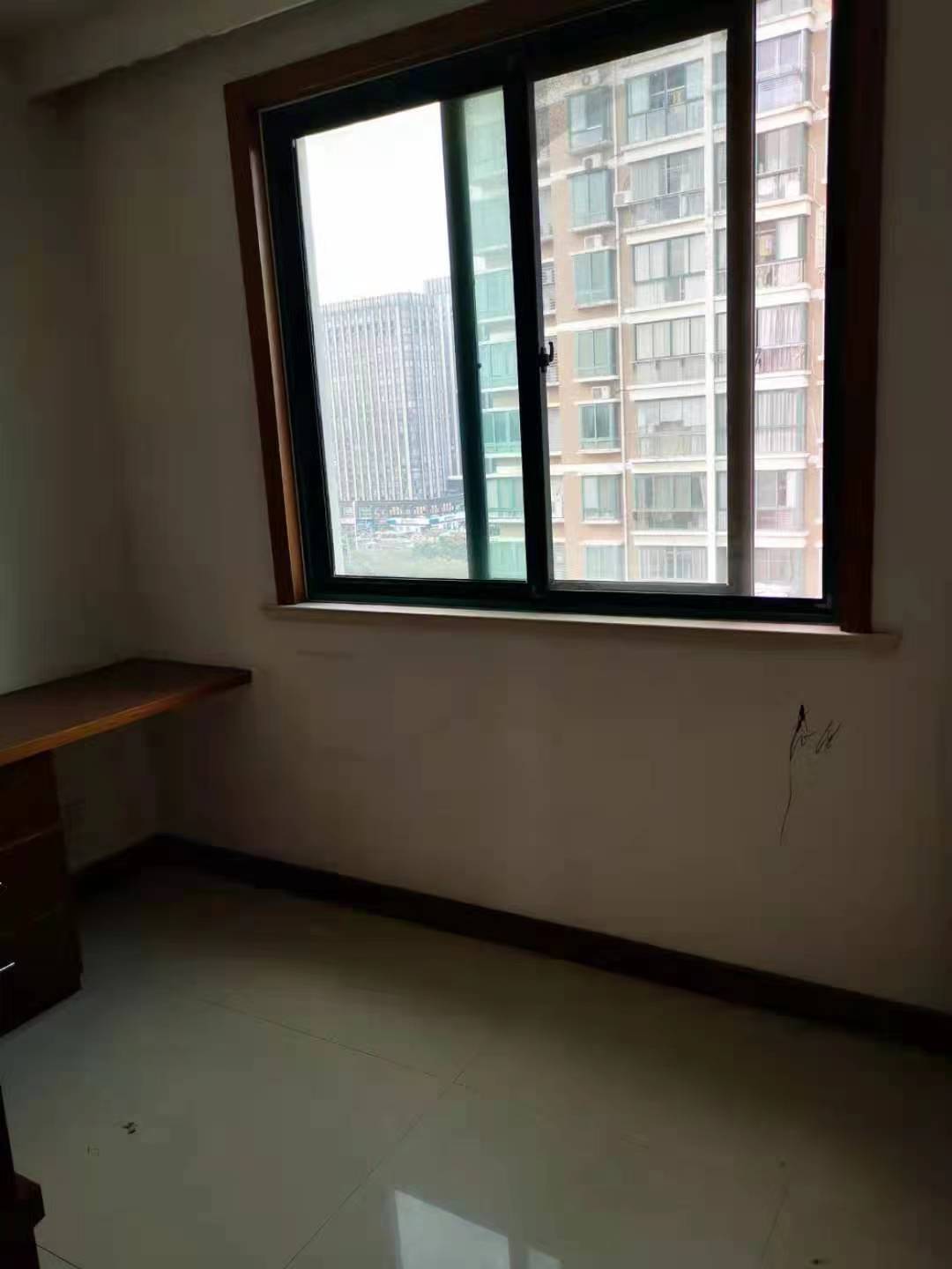 江海皇都私家花园 3室2厅2卫 139.00m&sup2;