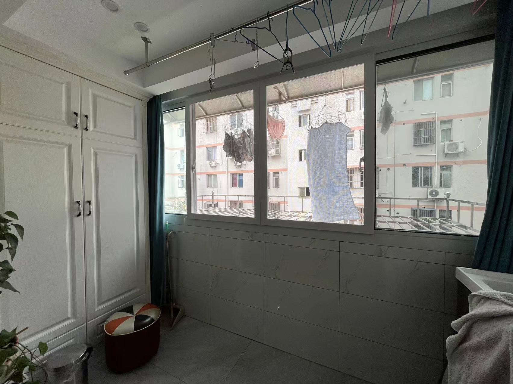 市民广场 3室2厅1卫 101.00m&sup2;