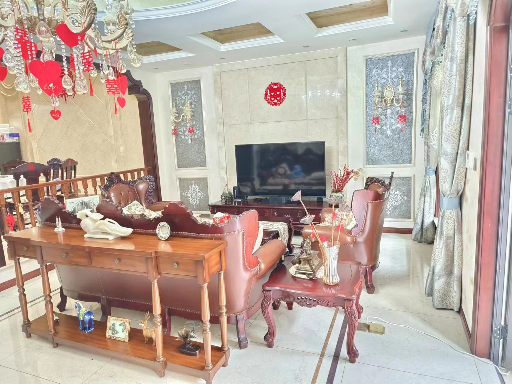 罗福宫 6室2厅3卫 273m&sup2;