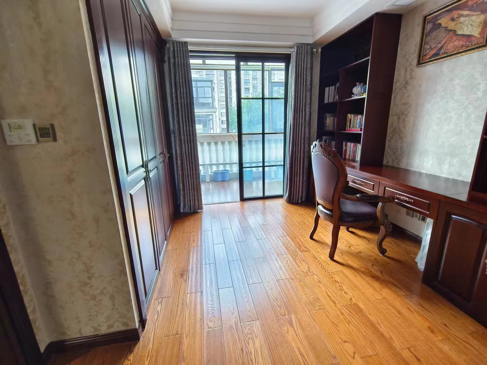罗福宫 6室2厅3卫 273m&sup2;