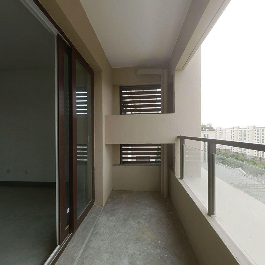 滨江丽都桥语 5室2厅2卫 189.17m&sup2;