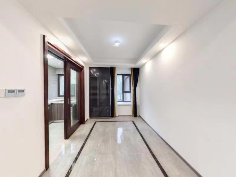 远创樾府 4室2厅2卫 132.8m&sup2;