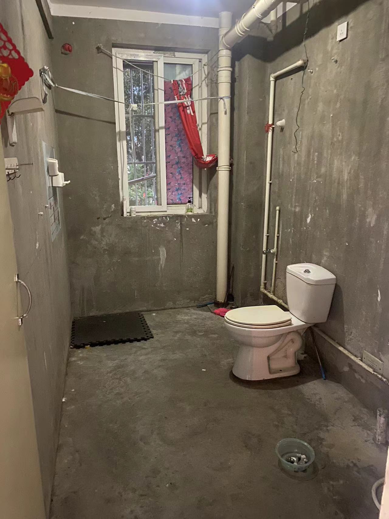 和谐怡园佳苑 3室1厅1卫 120m&sup2;