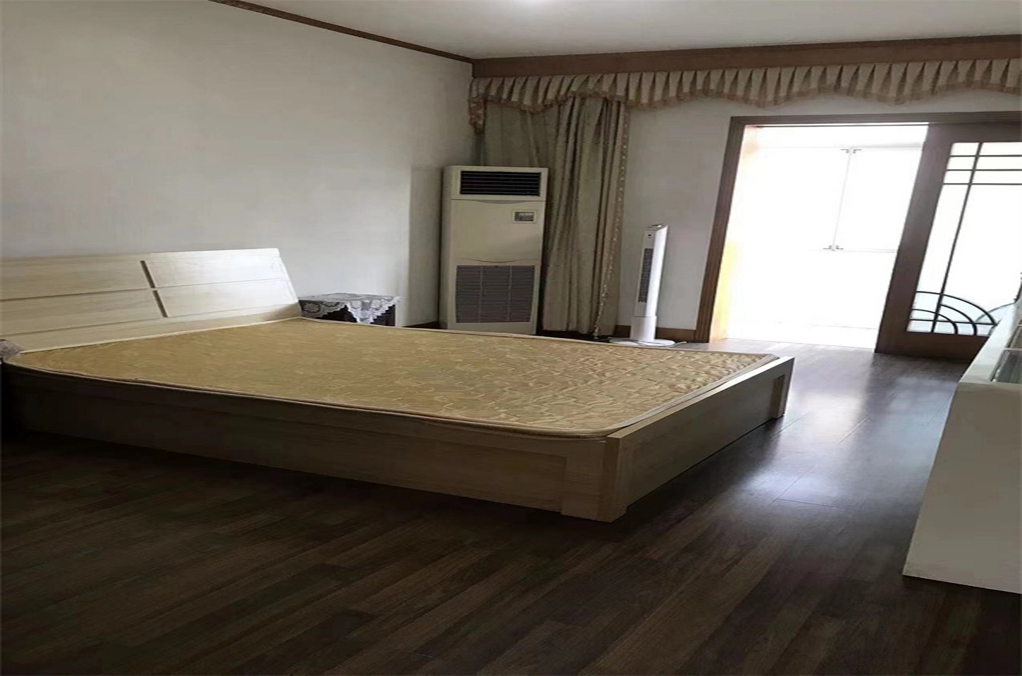虹桥新村(朝霞路) 1室0厅0卫 56.00m&sup2;