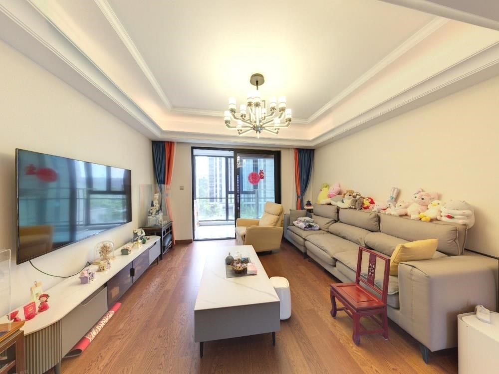 雍华府 4室2厅2卫 136.2m&sup2;
