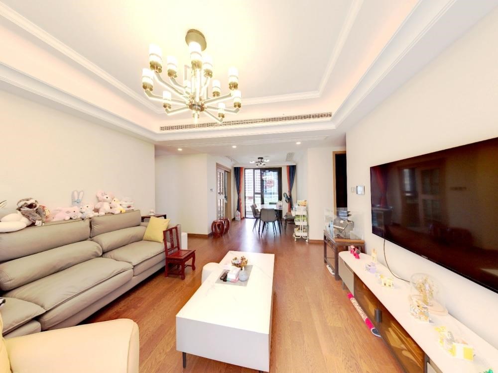 雍华府 4室2厅2卫 136.2m&sup2;