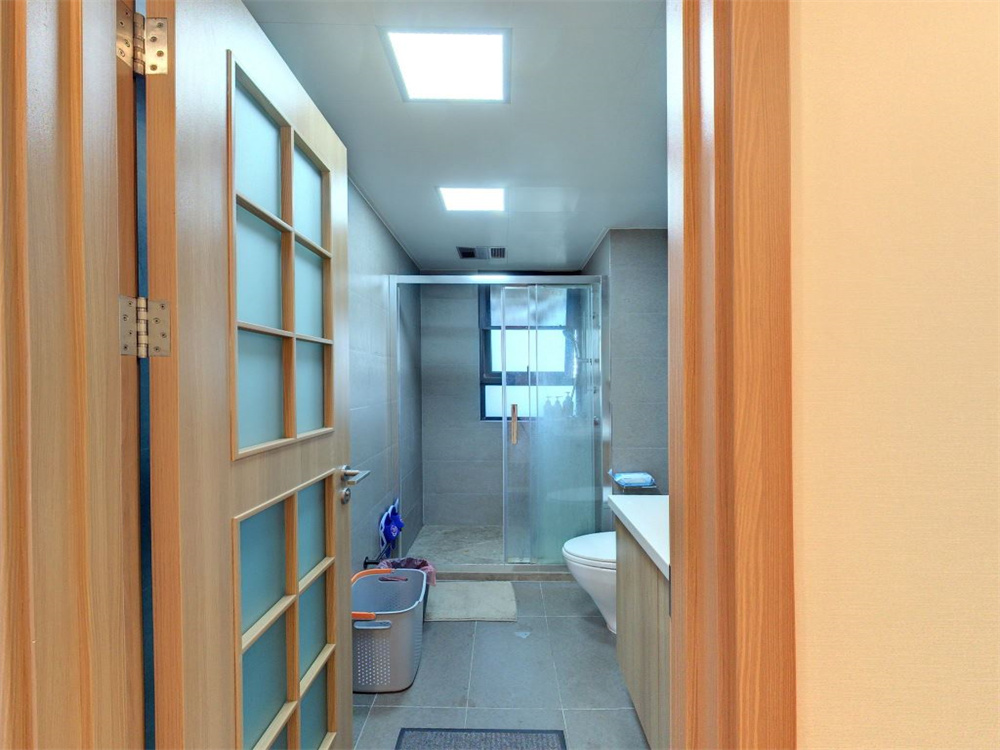 雍华府 4室2厅2卫 136.2m&sup2;