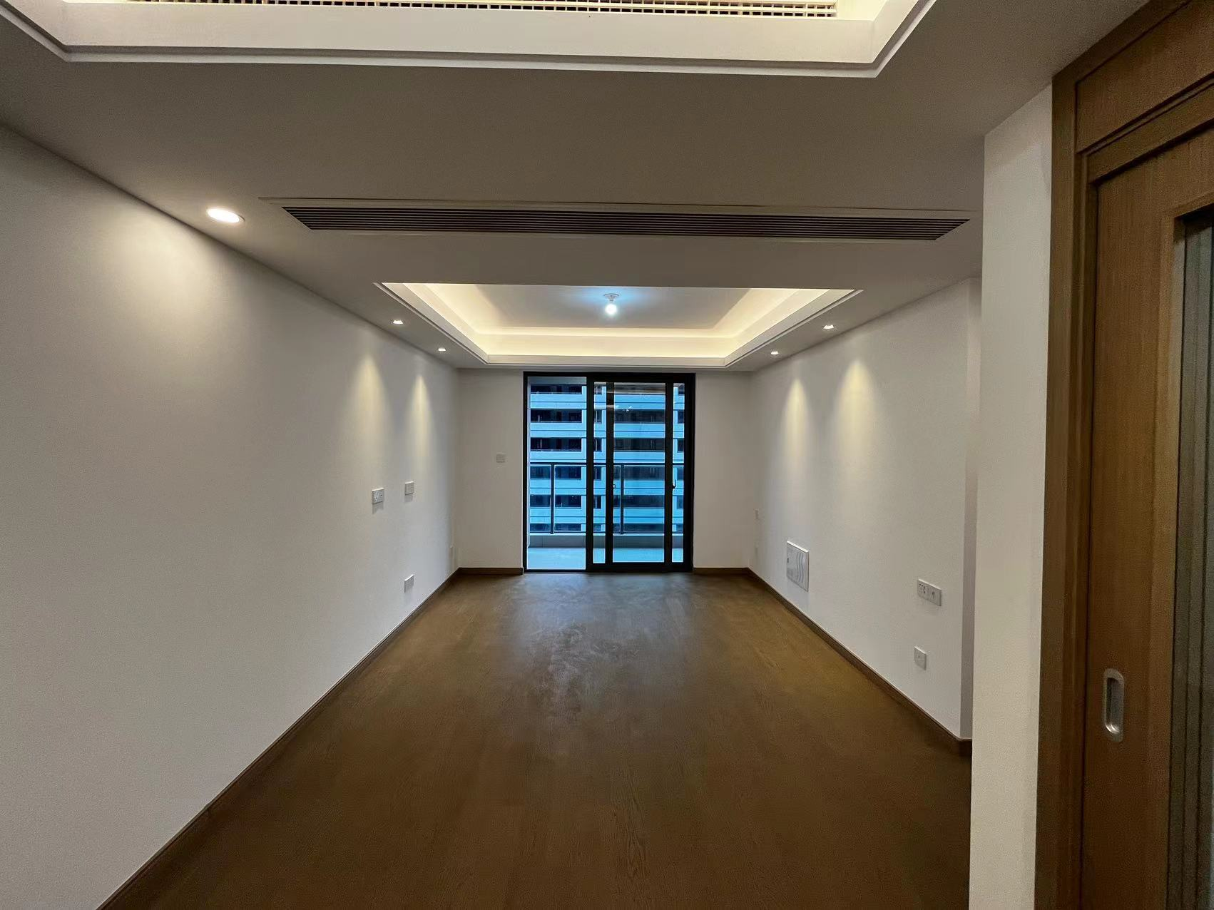 海纳春江 3室2厅1卫 97.2m&sup2;