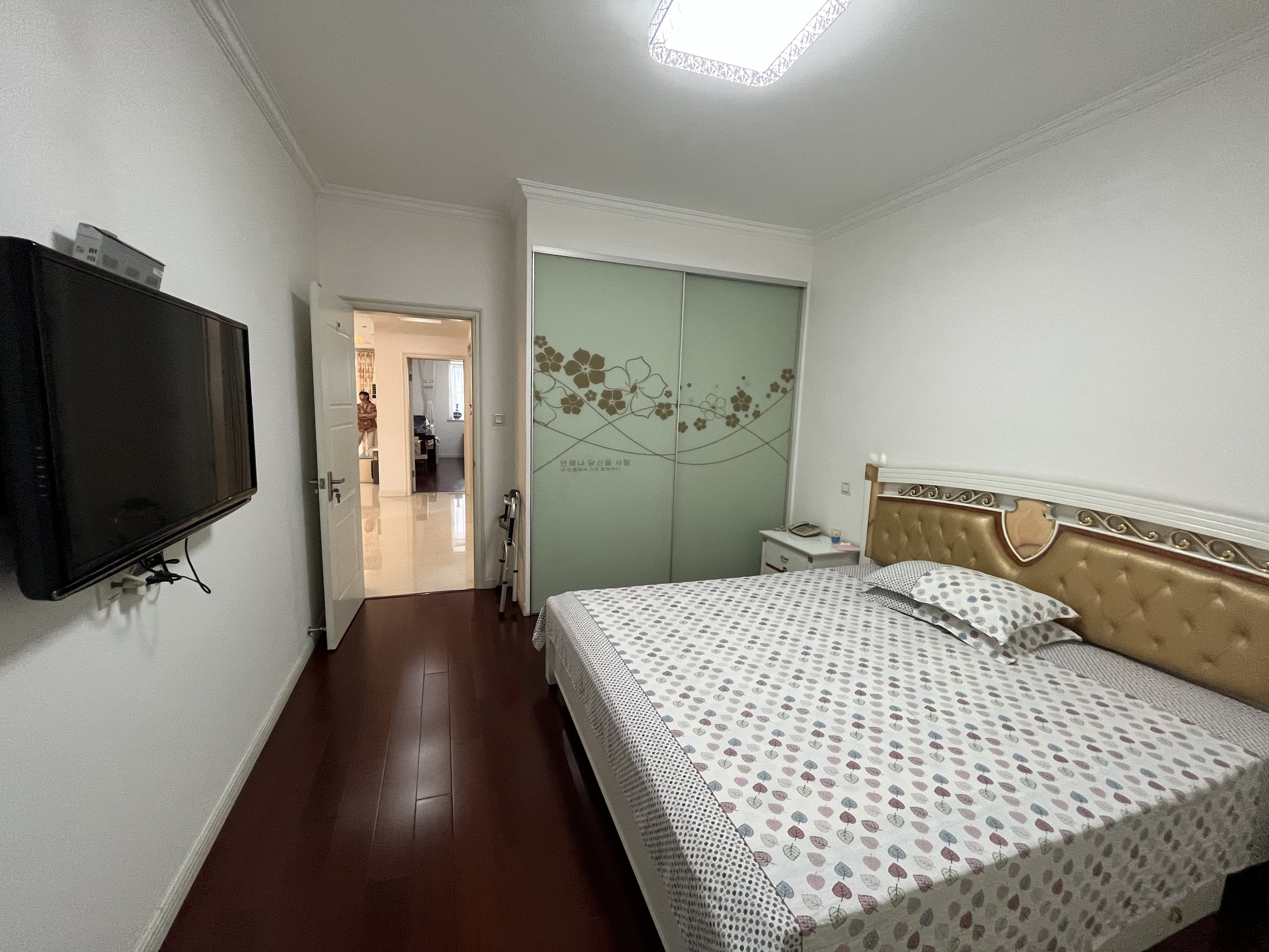 海天大厦 3室2厅1卫 139.3m&sup2;