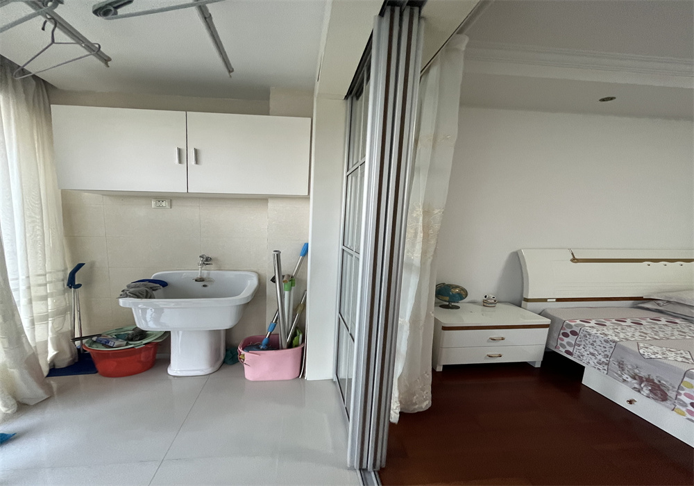 海天大厦 3室2厅1卫 139.3m&sup2;