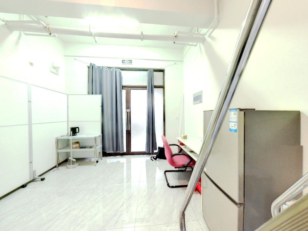 中江电商港 1室1厅1卫 44m&sup2;