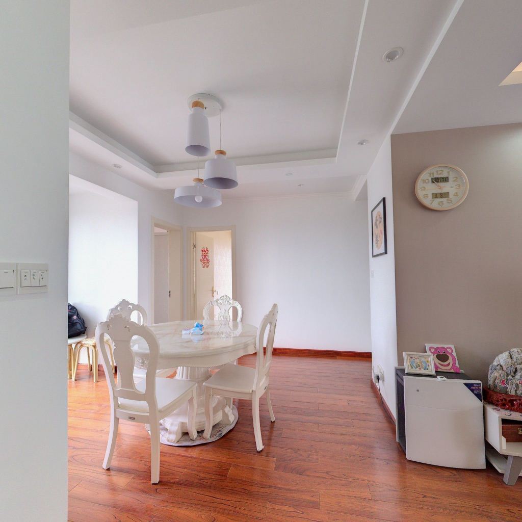 银洲&middot;皇家花园 3室2厅2卫 132.00m&sup2;