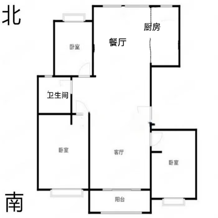 新城小区 3室2厅2卫 132.00m&sup2;