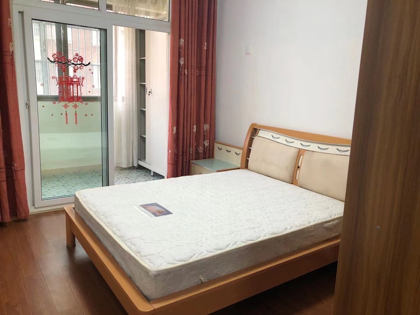 金泰花园A区 2室1厅1卫 70m&sup2;