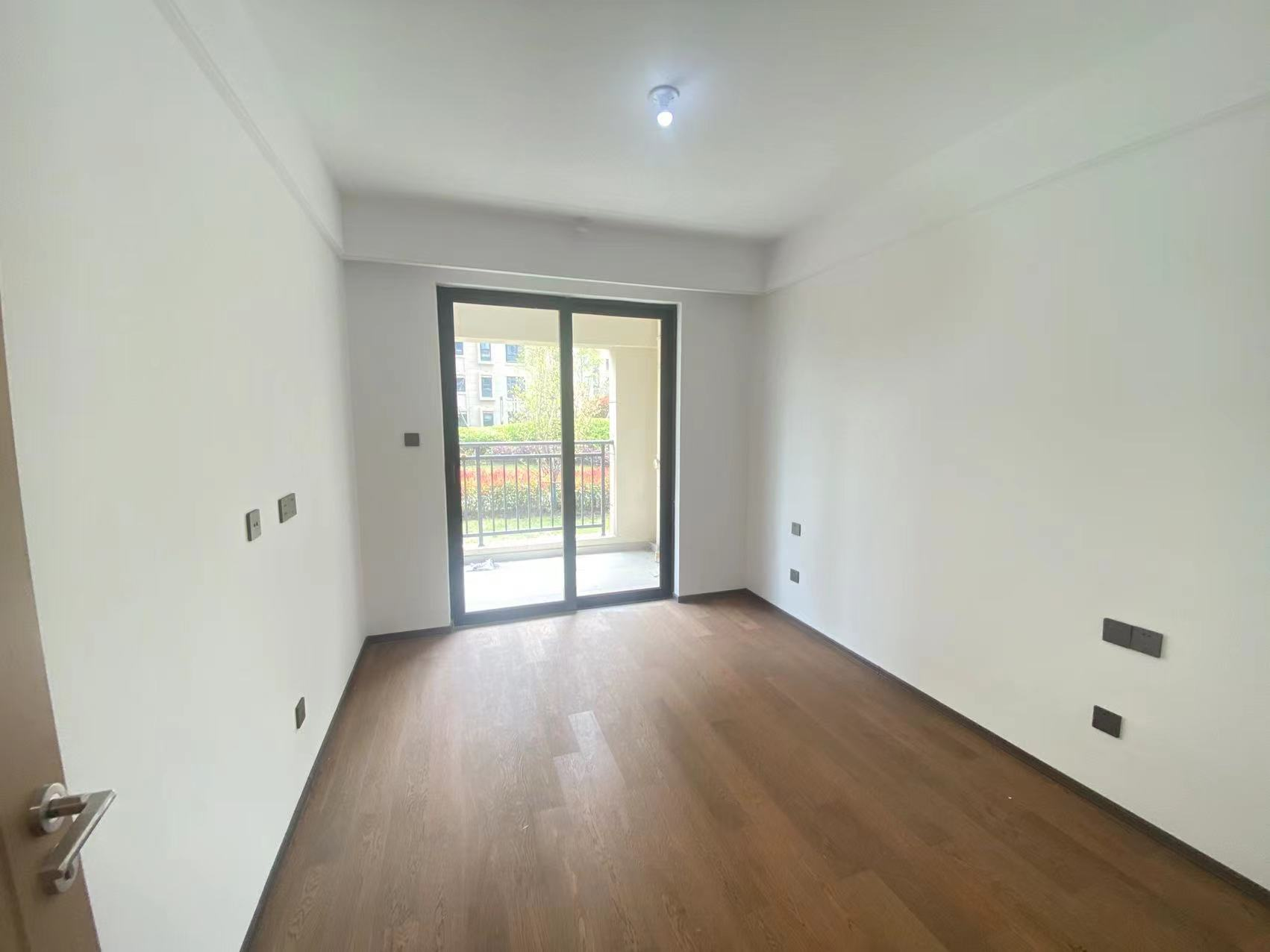 春风南岸东园 3室2厅2卫 117m&sup2;