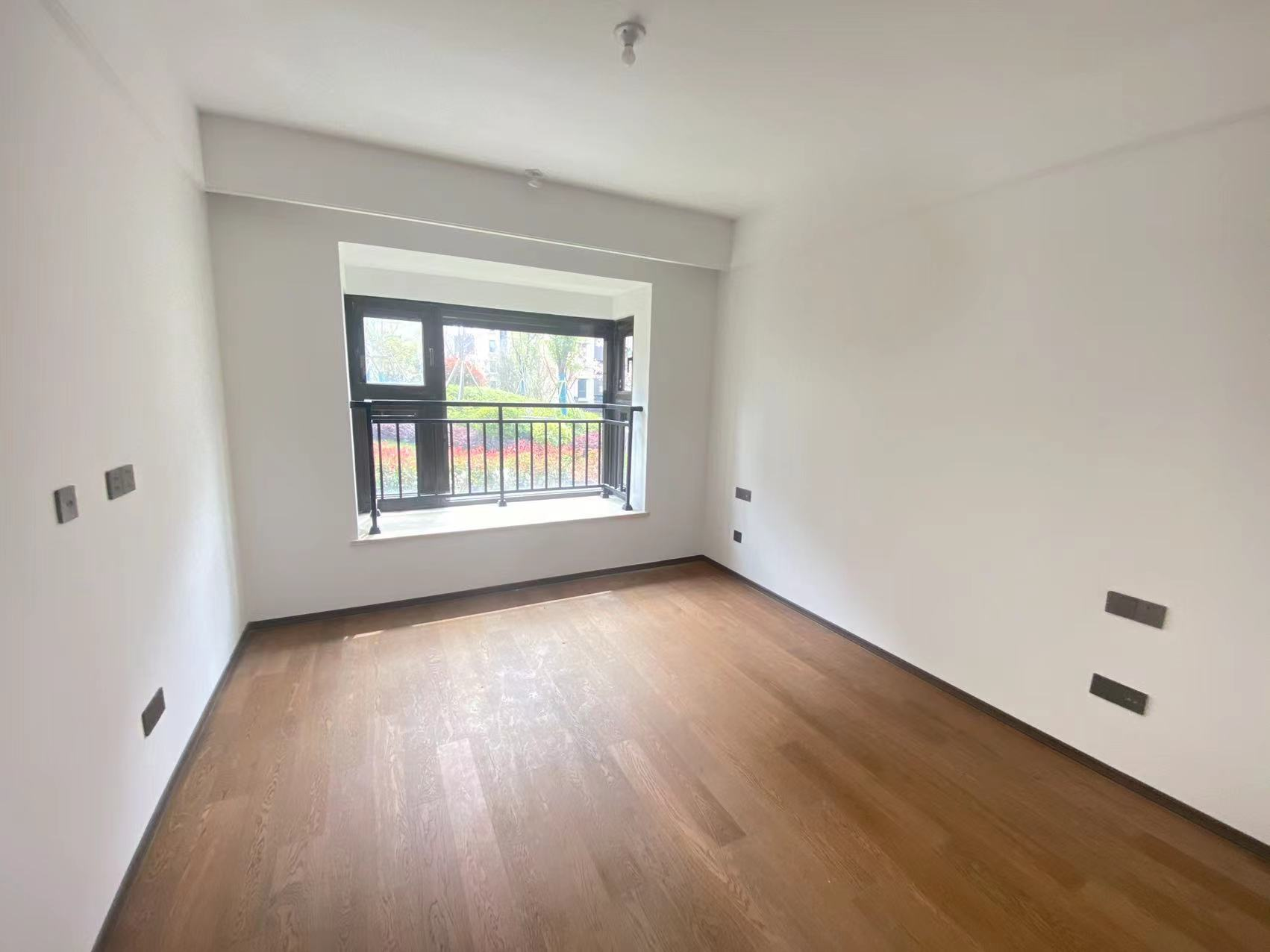 春风南岸东园 3室2厅2卫 117m&sup2;