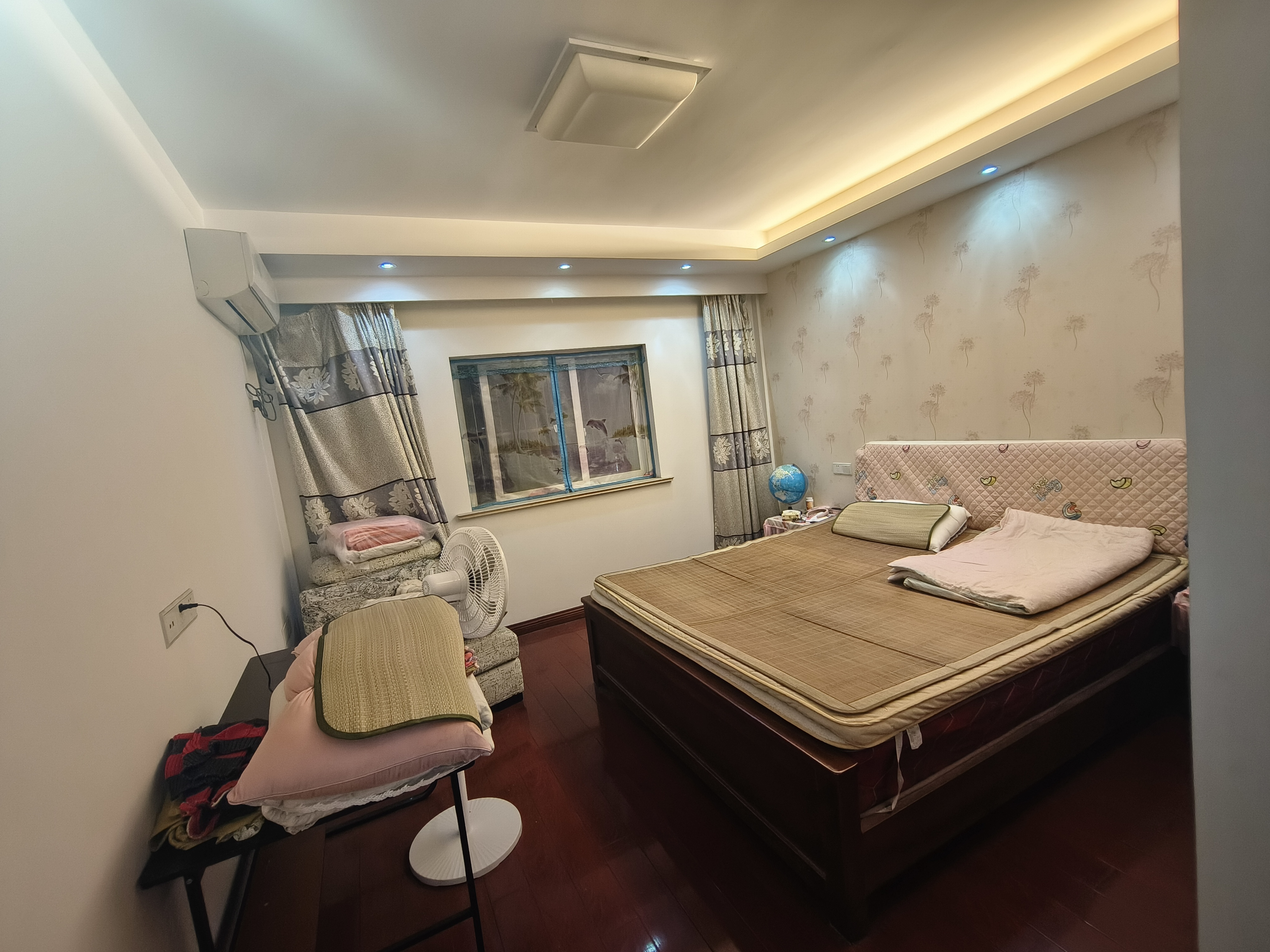 金霞南苑南区 4室2厅2卫 160.00m&sup2;