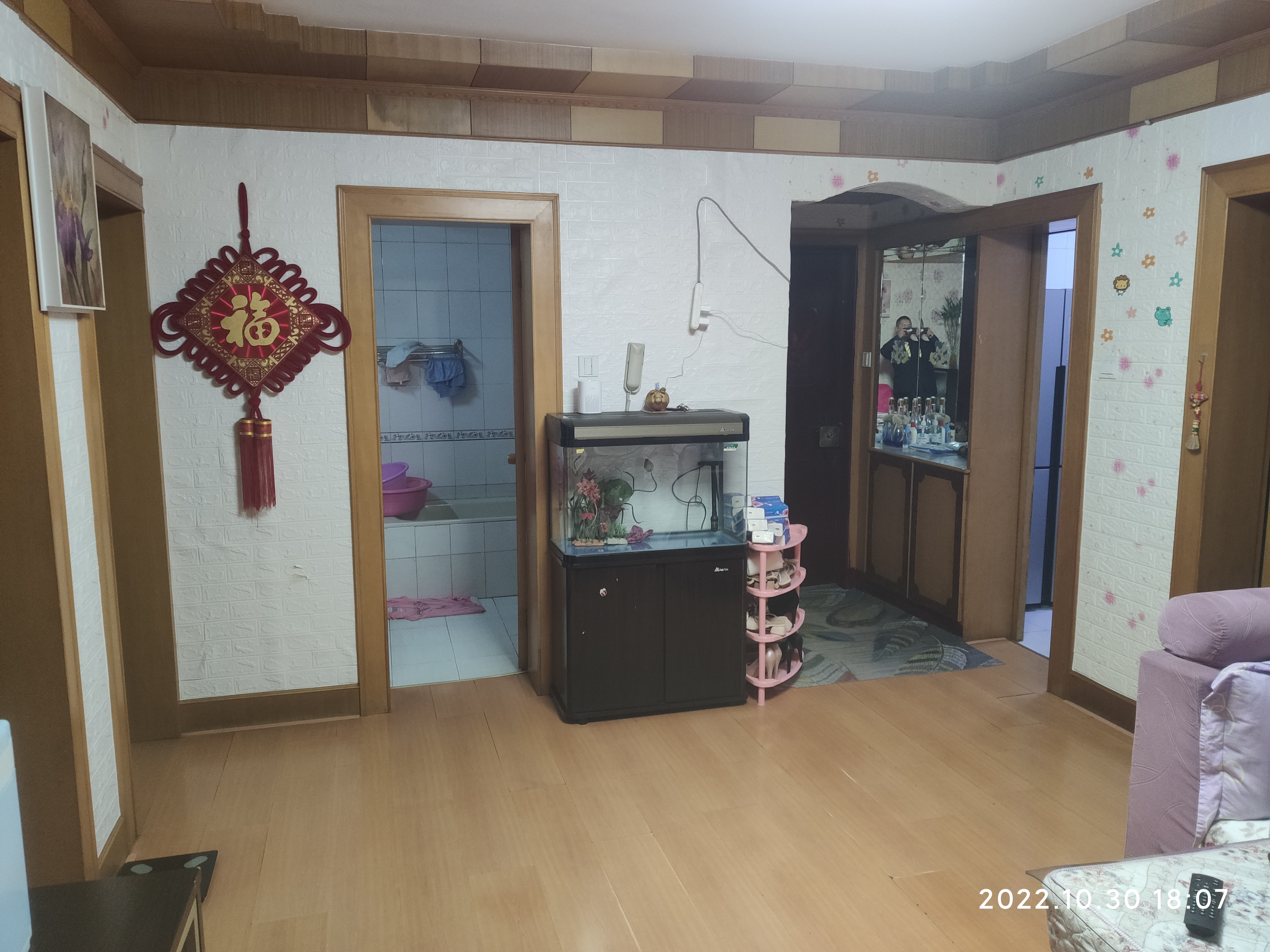 越江新村 3室1厅1卫 100m&sup2;