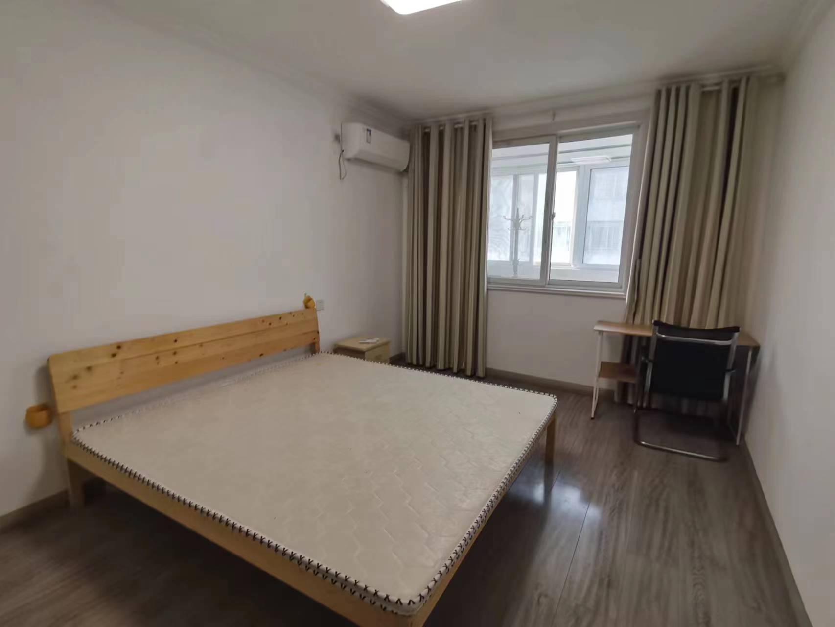 世纪新城 3室2厅1卫 126m&sup2;
