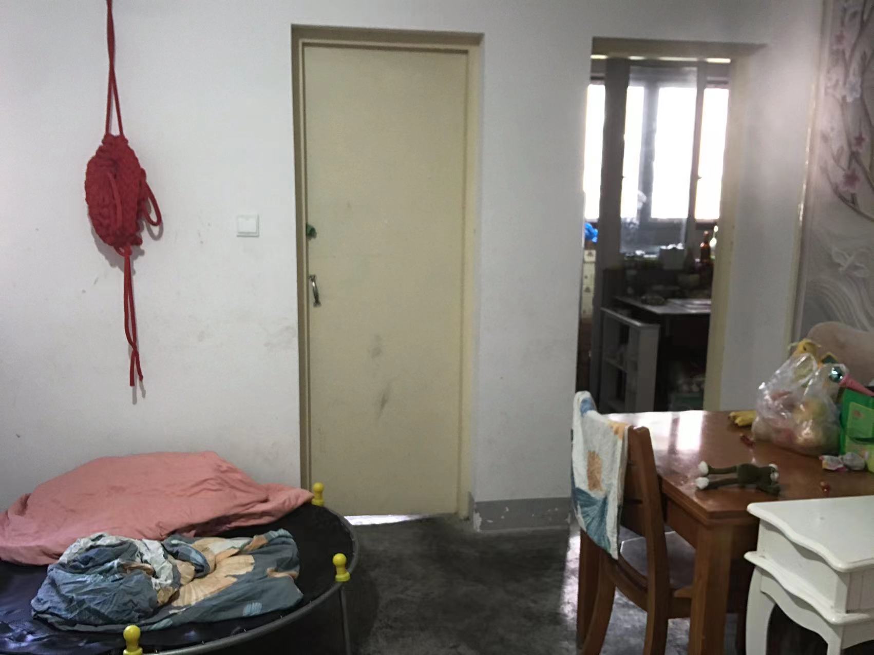 外滩花苑 3室2厅1卫 115m²