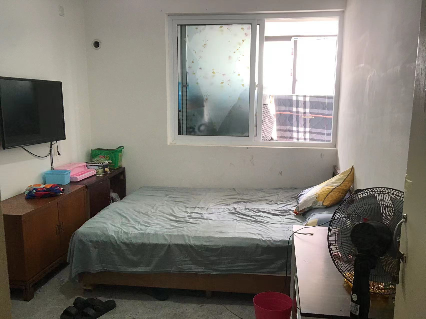 外滩花苑 3室2厅1卫 115m²