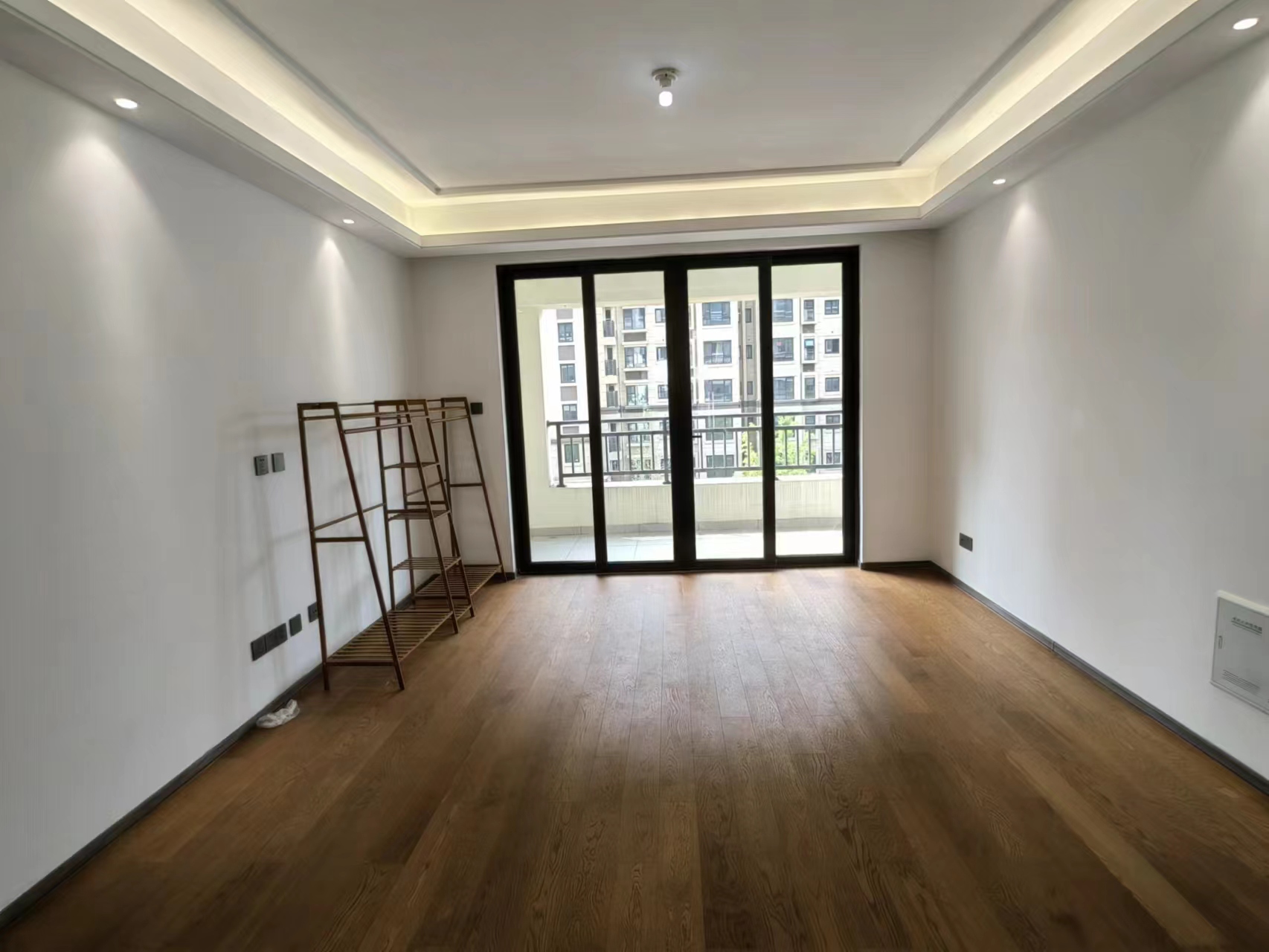 春风南岸东园 4室2厅2卫 136m²