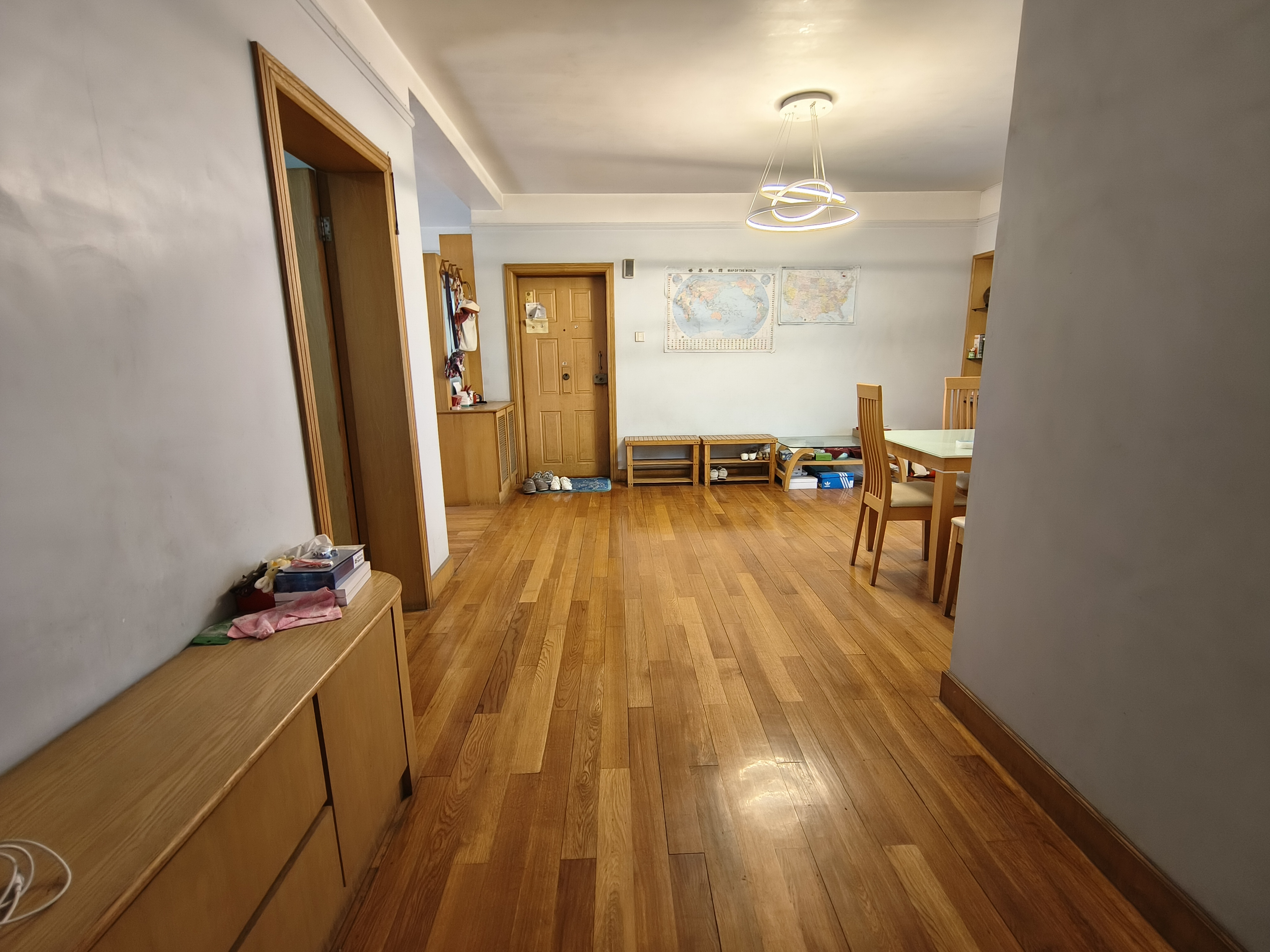 新海通花园 3室2厅2卫 124m&sup2;
