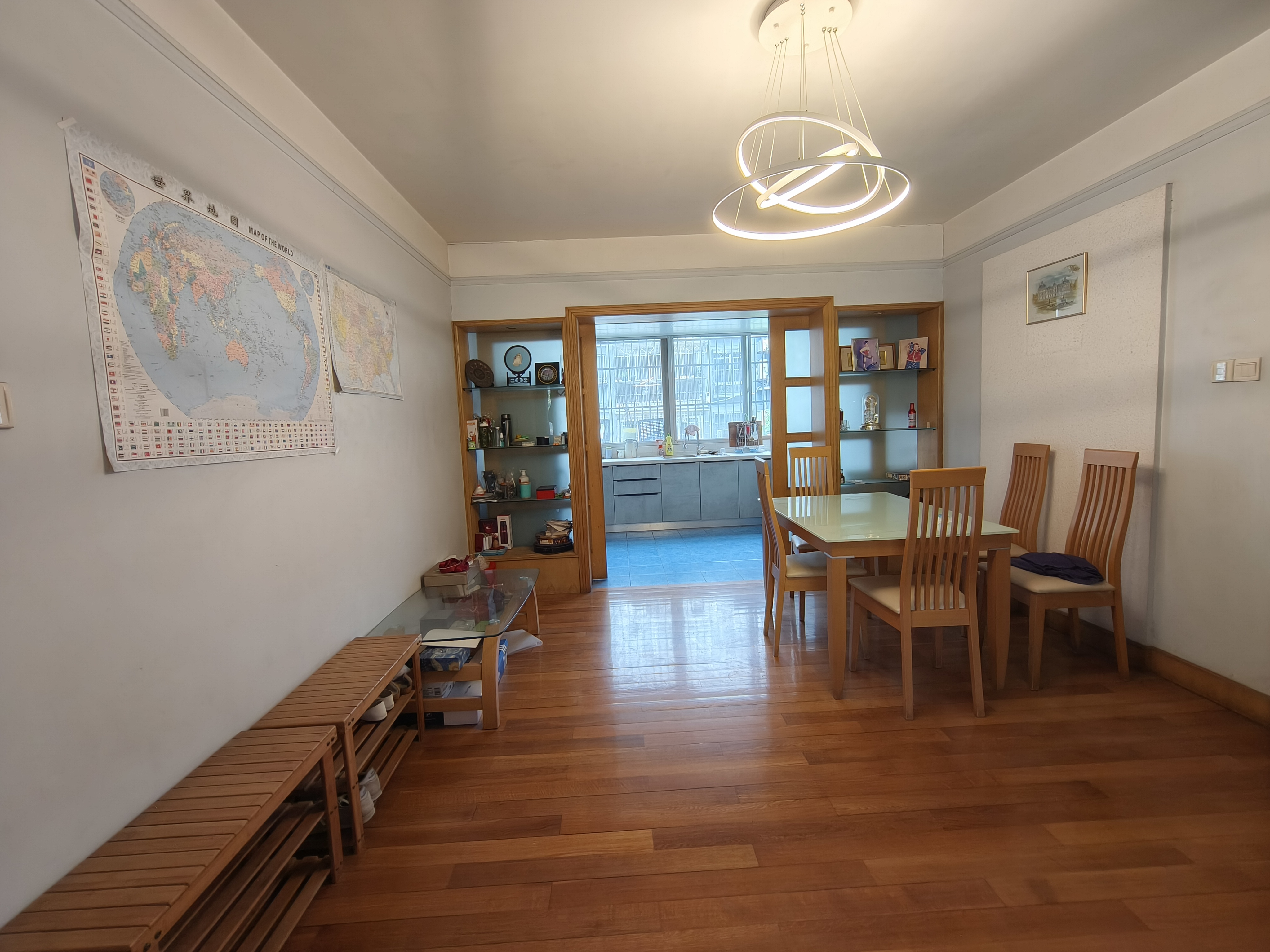 新海通花园 3室2厅2卫 124m&sup2;