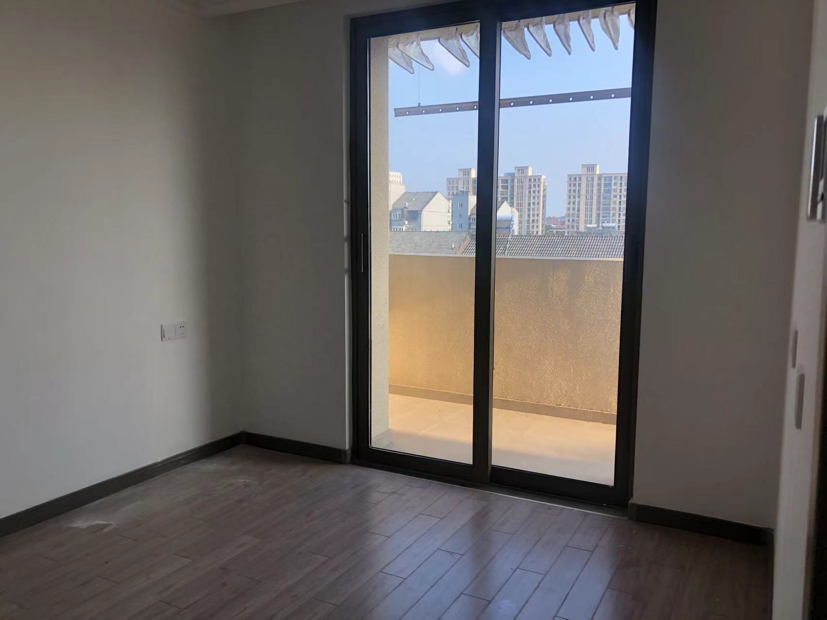 雅居乐鑫基中央公馆西区 4室2厅2卫 142m&sup2;