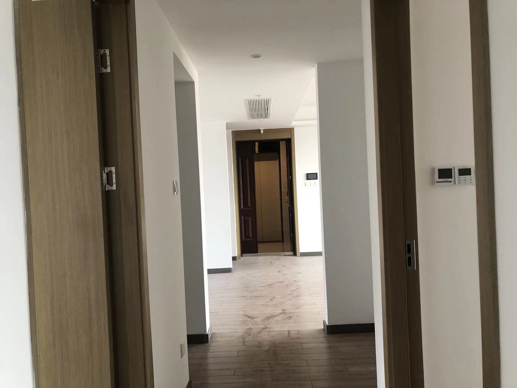 雅居乐鑫基中央公馆西区 4室2厅2卫 142m&sup2;