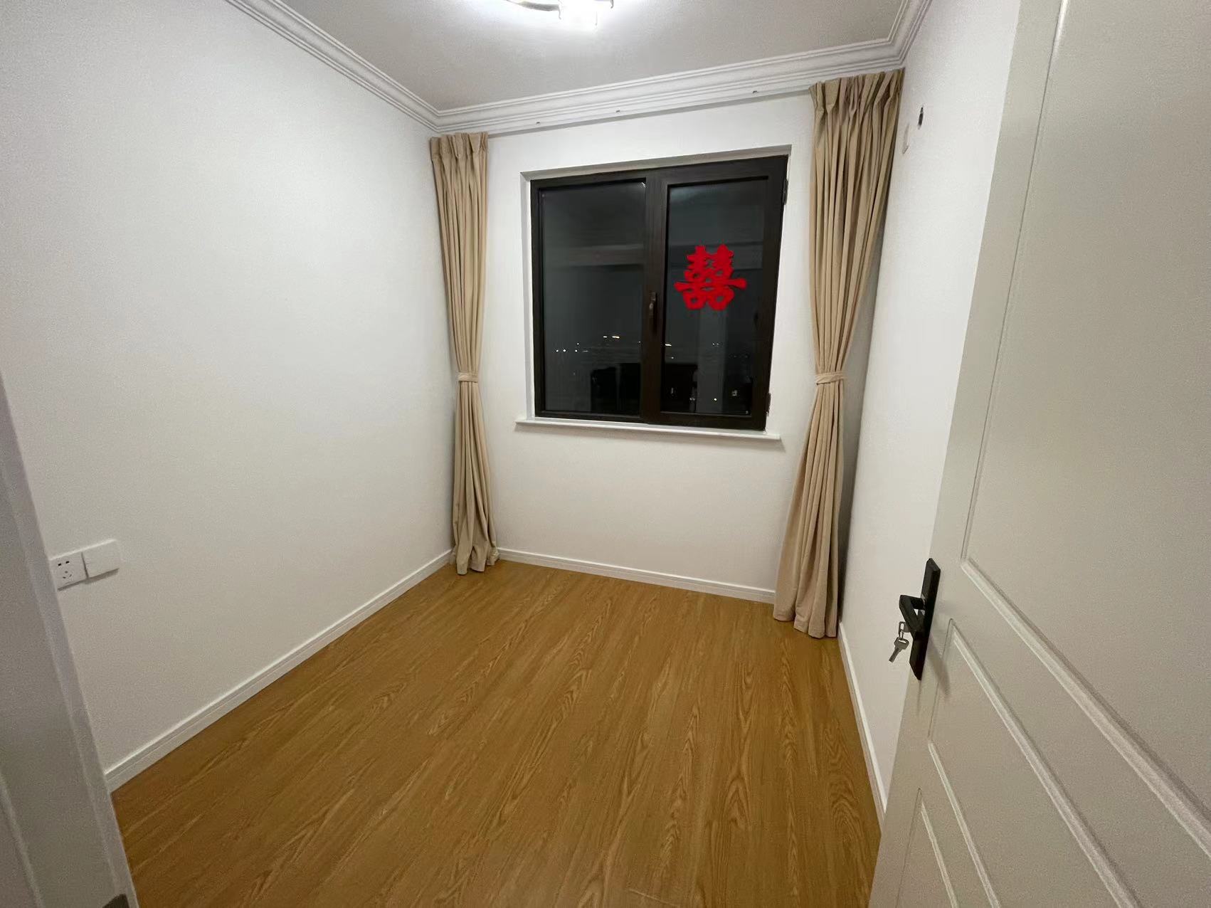 绿地新里城 3室2厅1卫 91m&sup2;