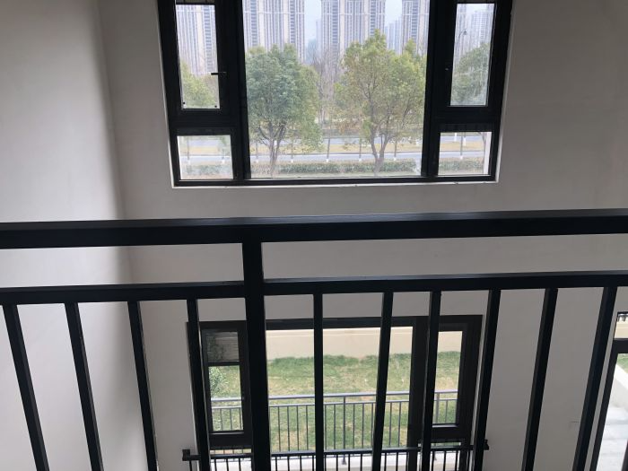 春风南岸东园 5室2厅3卫 204.00m&sup2;
