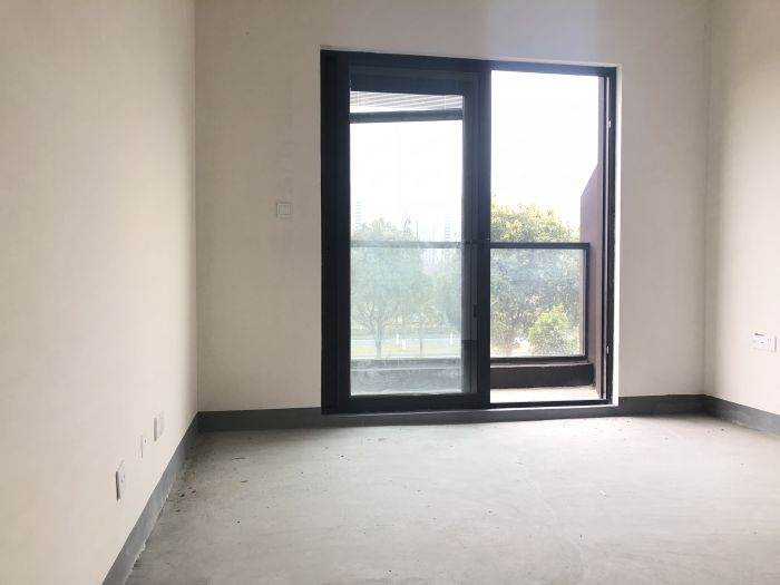 春风南岸东园 5室2厅3卫 204.00m&sup2;